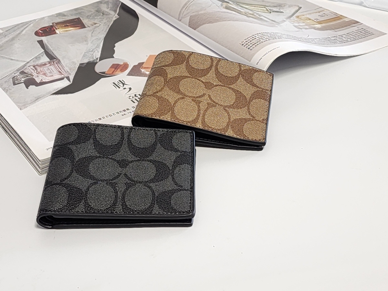 Domestic In-Stock Horse Carriage Pattern Pvc Short Bi-Fold Wallet, Two-Tone Clearance Sale
