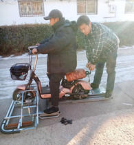 Skating truck ice truck ice climbing plow ice electric car Ice bicycle winter outdoor ice sports