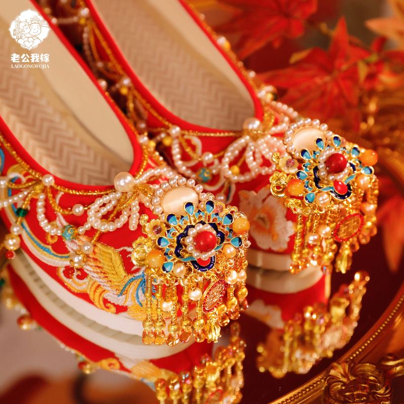 Golden and Jade-Filled Chinese-Style Wedding Shoes, Red Xiuhe Bridal Shoes with Hidden Height Increase, Flat Heel, Phoenix Embroidery, Handmade Beaded Shoes