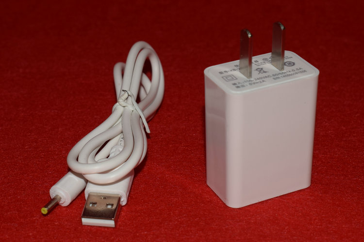 Jumper Jumper EZpad phiên bản thời trang của bộ sạc tablet lỗ 5V2A bộ chuyển đổi 2.5mm gốc - Phụ kiện máy tính bảng ốp ipad pro