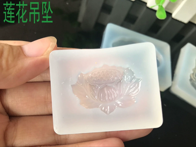 Silicone Khuôn DIY Handmade Crystal Epoxy Chất liệu Tượng Phật Guanyin Long Life Cent trăm Mặt dây Gương