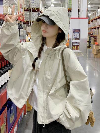 超好看米色短外套女小个子2025秋季新款时尚洋气冲锋衣韩系上衣潮