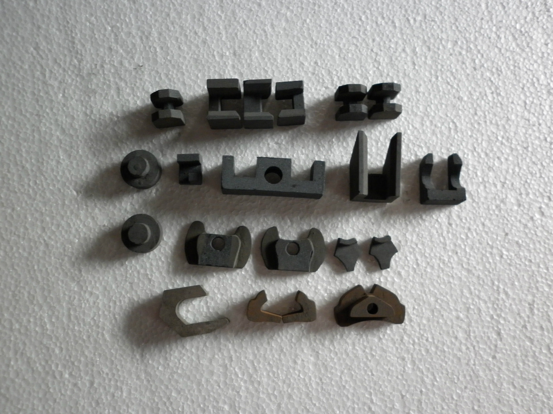 HSBC high-frequency intermediate frequency magnetic conduction polymagnetic block induction heating hardware heat treatment magnetic material quenching magnetic ring core