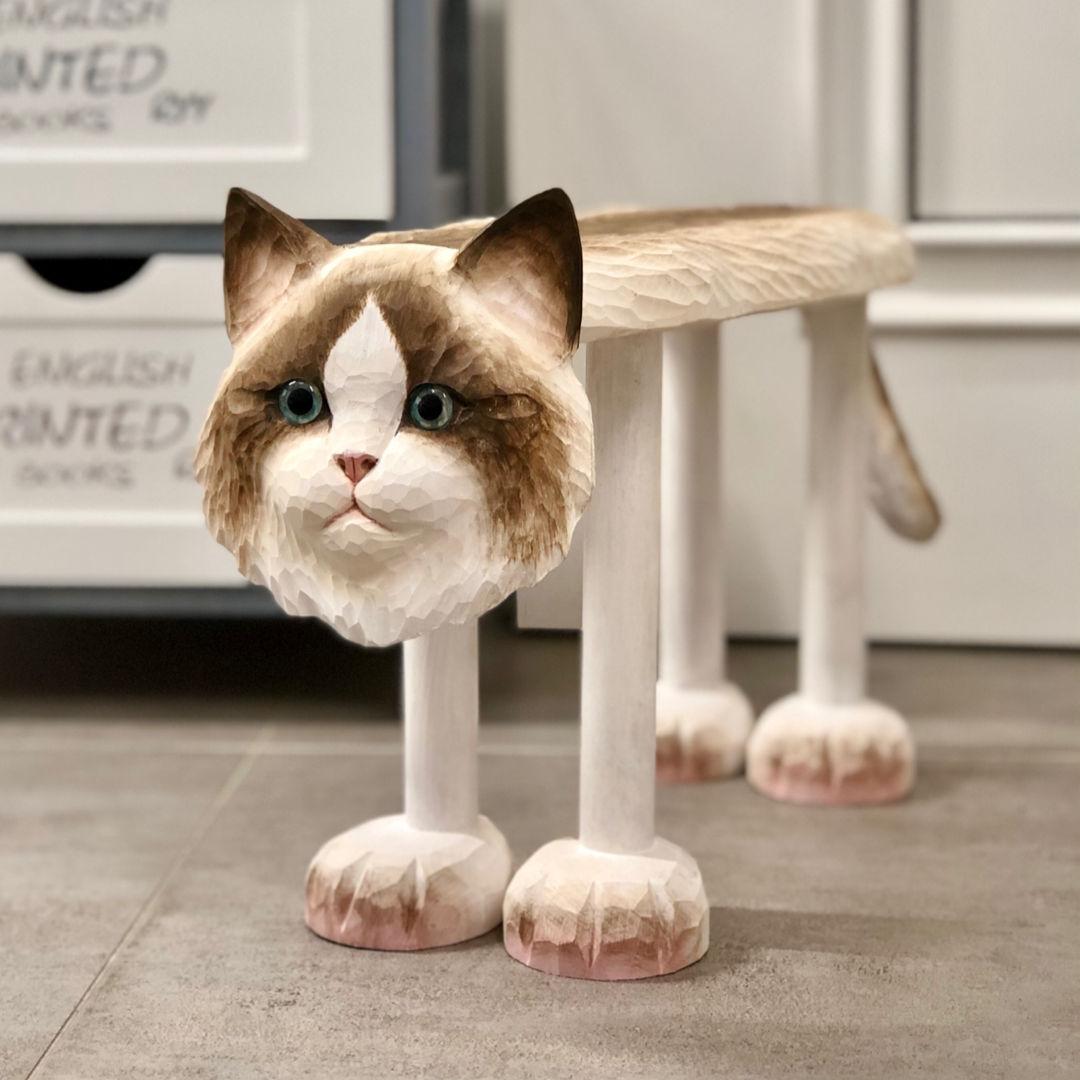 Solid wood hand-carved medium-sized puppet cat cartoon cute European-style children's stool changing shoe stool