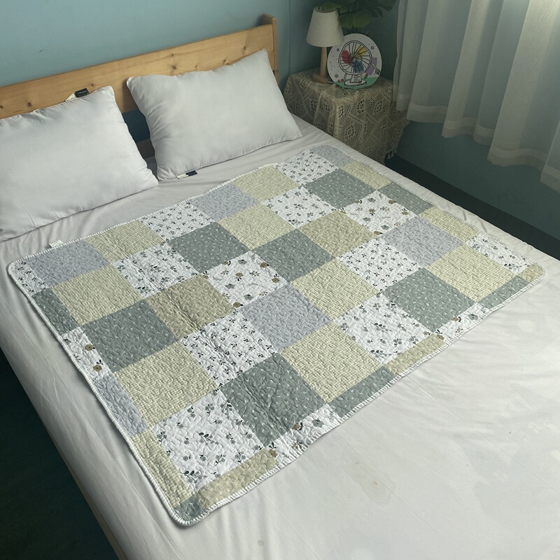Full-Size Double-Sided Pure Cotton Bed Sheet with Cotton Padding, Breathable Menstrual Pad, Washable, Oil-Proof, Sweat-Proof, Dirt-Proof Mattress Protector for All Seasons Full-Size Double-Sided Pure Cotton Bed Sheet with Cotton Padding, Breathable Menstrual Pad, Washable, Oil-Proof, Sweat-Proof, Dirt-Proof Mattress Protector for All Seasons