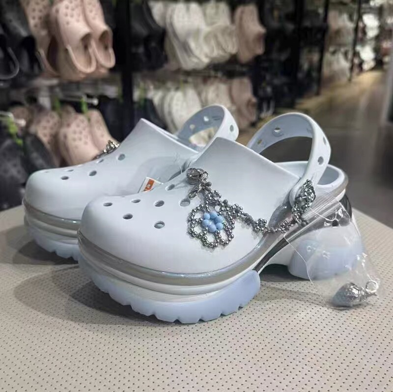 Crocs Women's Shoes Retro Clogbae Decorated with Small Dolphin Charms, Elevated Beach Sandals 213218