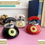 Телефон, милая модная трендовая пепельница