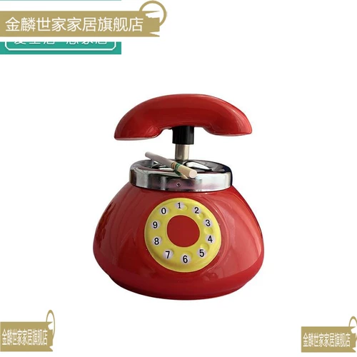 Телефон, милая модная трендовая пепельница