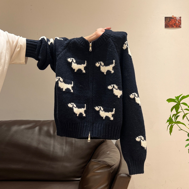 Navy Blue Design-Inspired Zip-Up Sweater Jacket for Women, Autumn and Winter Loose Round-Neck Lazy Style Knitted Cardigan Short Top Navy Blue Design-Inspired Zip-Up Sweater Jacket for Women, Autumn and Winter Loose Round-Neck Lazy Style Knitted Cardigan Short Top