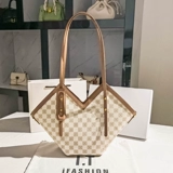 Вместительная и большая сумка, портативная барсетка на одно плечо, из натуральной кожи