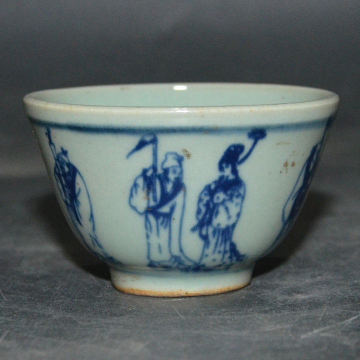 Ancient Play Antique Collection Jingdezhen antique porcelain Qinghua Eight Immortals Characters The small wine glasses teacup swing pieces Ceramics