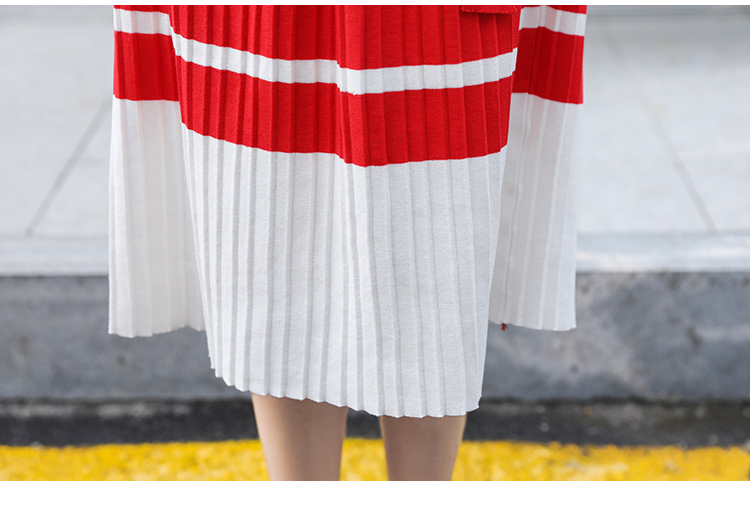 VK旗艦店 韓國風名媛拼色短袖收腰百褶針織短袖洋裝