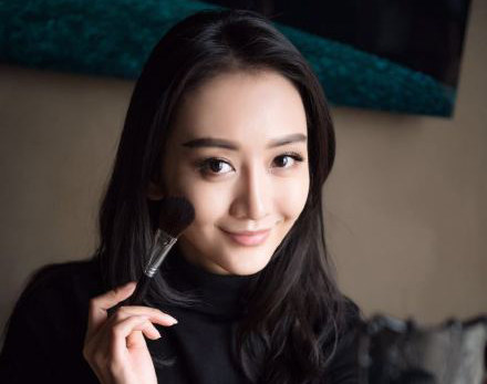 王鸥化妆包大起底,快来偷师!图4