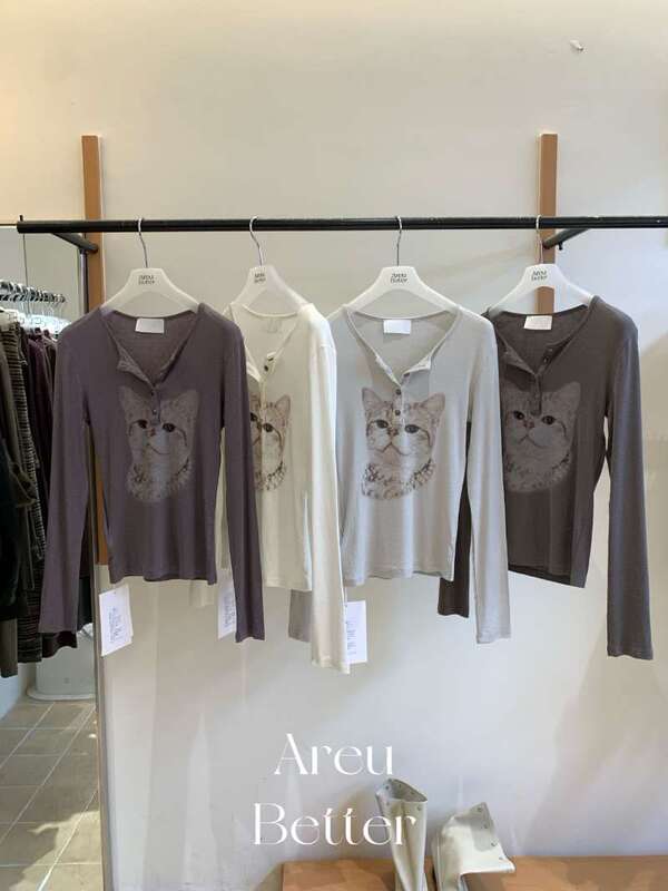 Areu Vintage-Style Cat Print Henley Collar Long-Sleeve T-Shirt for Women, Half-Button Soft and Thin Slim-Fit Base Layer Top Areu Vintage-Style Cat Print Henley Collar Long-Sleeve T-Shirt for Women, Half-Button Soft and Thin Slim-Fit Base Layer Top