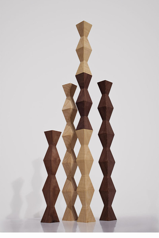 Endless Pillar Nordic Log Wood Carving Floor-Standing Layered Ornament Art Stand Flower Mat Creative Geometric Display Rack Stool