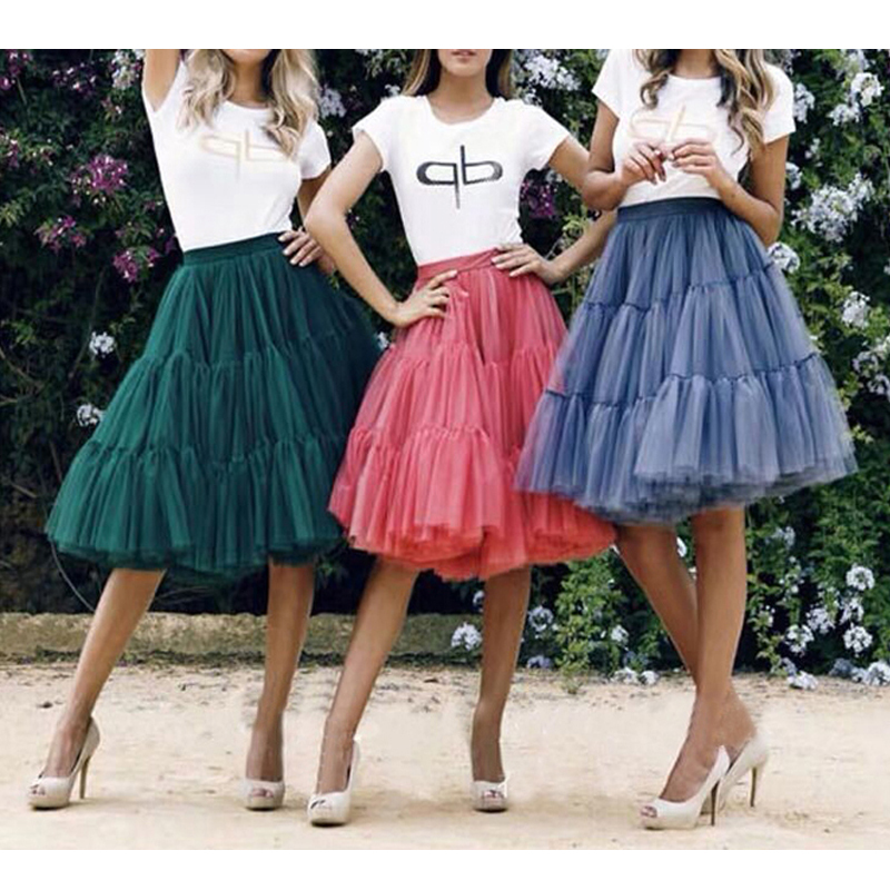 Fluffy Double-Layered Mesh Skirt with a Large Hem, Perfect for Vacation, Stage Performances, Photoshoots, Wedding Dresses, and Stunning Street Style