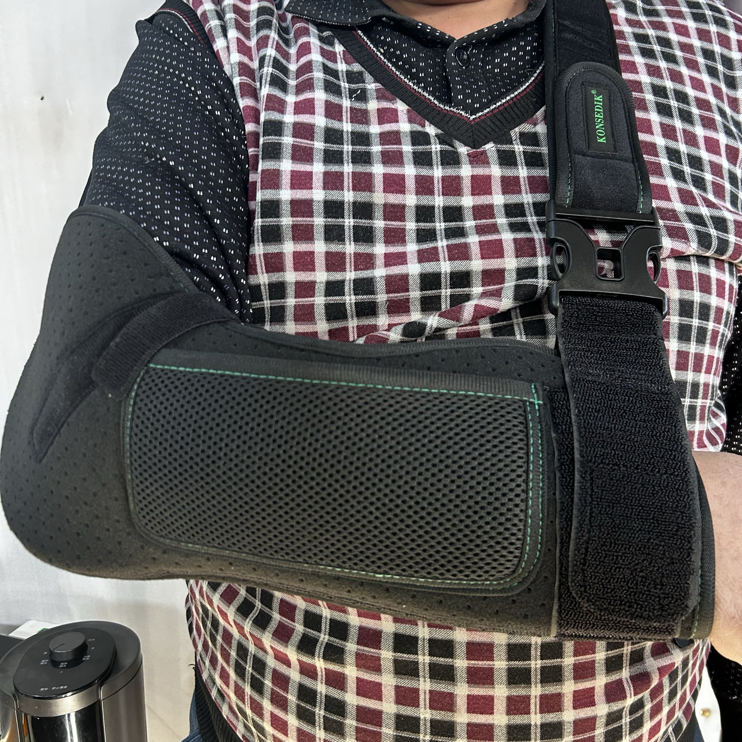 胳膊前臂吊带手臂护具护托肩肘关节受伤脱臼托板上肢固定夹板