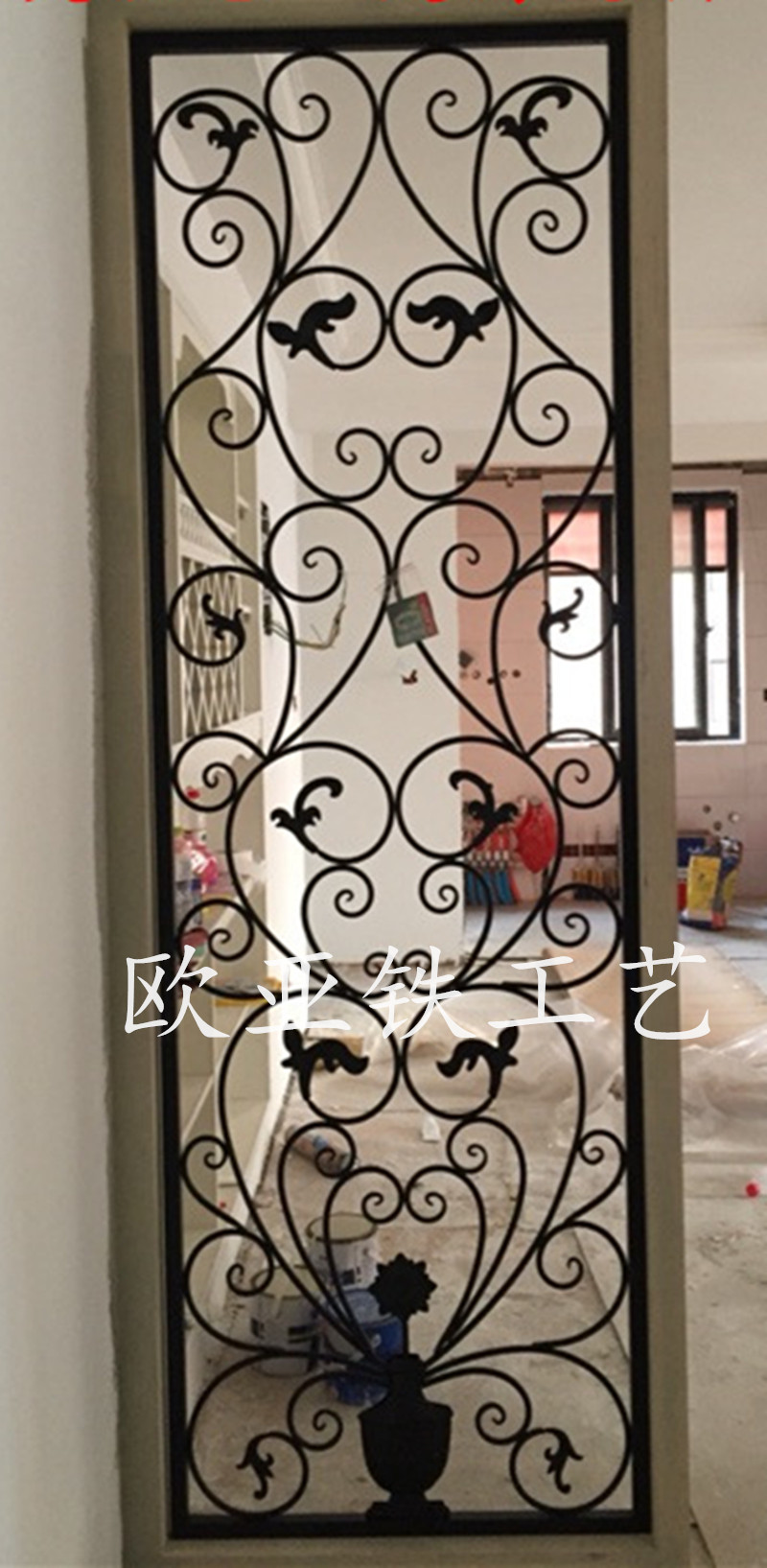 Living room iron plate carving partition screen Restaurant iron porch partition Hotel floral window can be customized