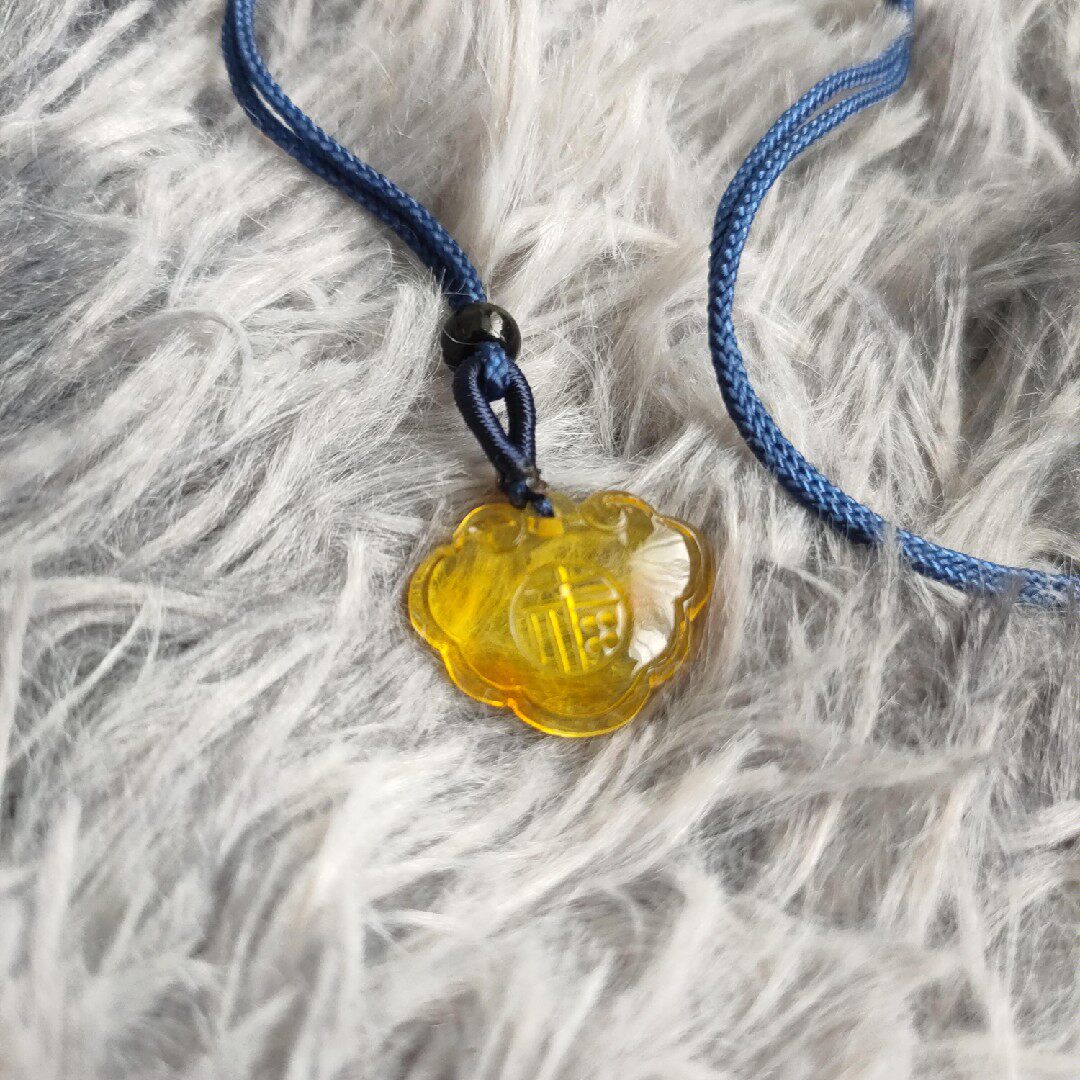 Putuo Mountain K-Light Baby Accessories Natural honey lock Fluffy pendant to give little baby girlfriend gift souvenir