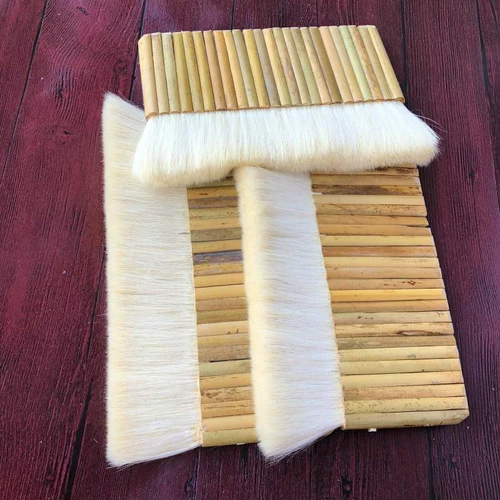 Смешивание шерстяной щетки для пасты с кистью для монтажа