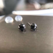True black diamond platinum PT900 stud earrings total 20 points 80 points 1 carat 2 carat Japanese six-claw inlaid men and women
