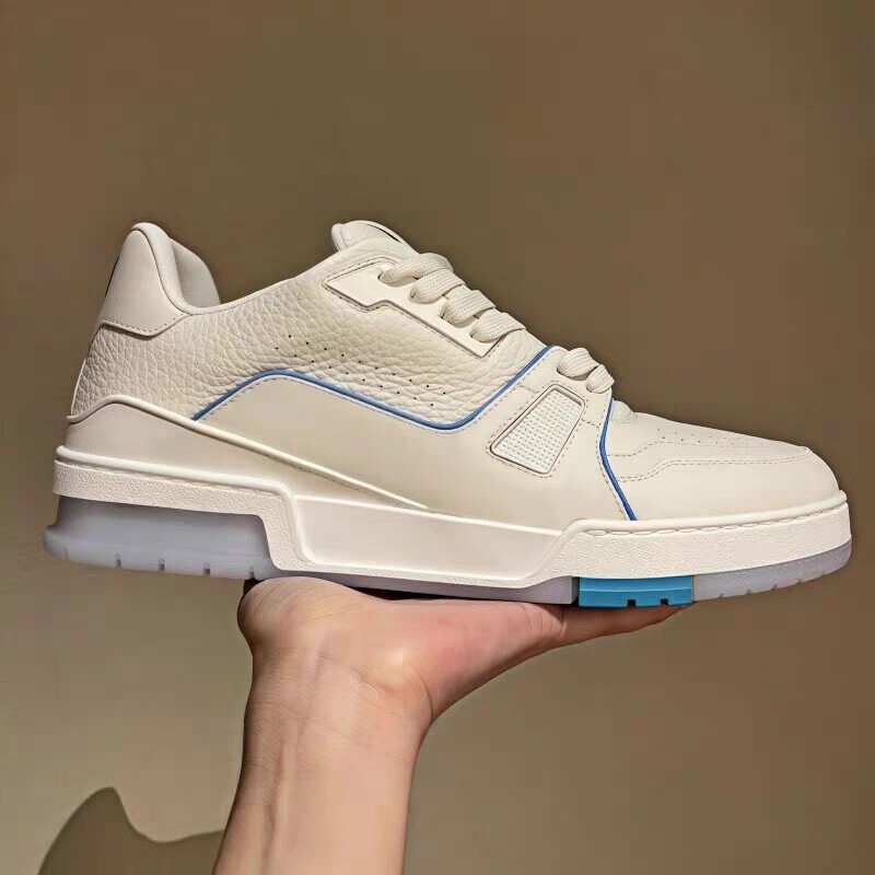 Super Pretty # European Exclusive Comfortable Soft-Soled White Sneakers for Couples, Unisex Sports and Casual Shoes, Versatile and Retro.