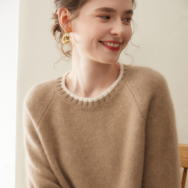 Color-Blocked Double-Layered Thick Cashmere Sweater for Women, Round Neck Sweater, 2025 New Winter Loose Wool Knit Base Shirt