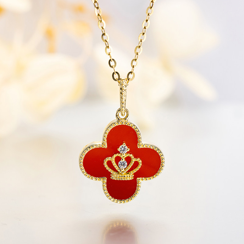 Liao Fu Man Jewelry 18K Gold Quadruleaf Grass Diamond Necklace With Female Real Diamond Crown Red Jade Medullary Pendant Lock Bone Chain