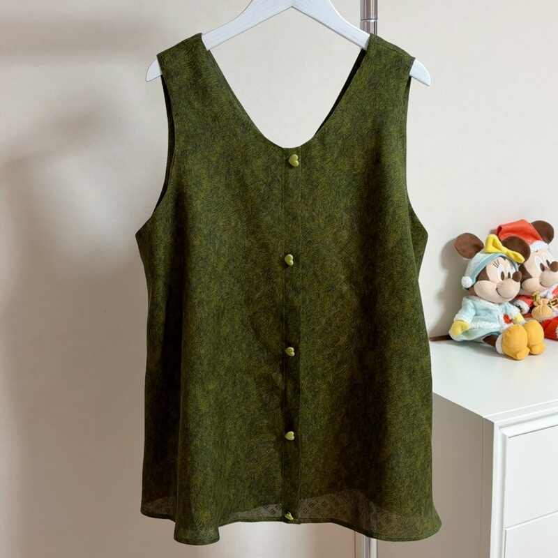 【Wearable on Both Sides】Silk Red Cloud Yarn Cute Sleeveless A-Line Doll-Style Sleeveless Top Vest for Women 【Wearable on Both Sides】Silk Red Cloud Yarn Cute Sleeveless A-Line Doll-Style Sleeveless Top Vest for Women