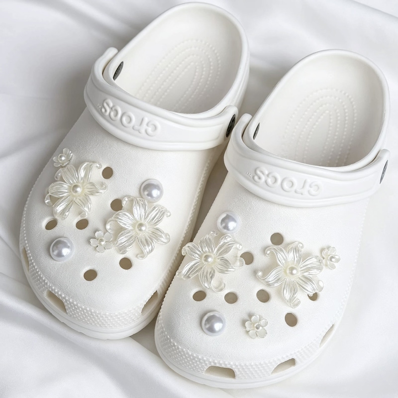 Crocs Shoe Accessories Personalized DIY High-End Daffodil Cherry Blossom Shoe Flower Crocs Decorative Buckle Accessories