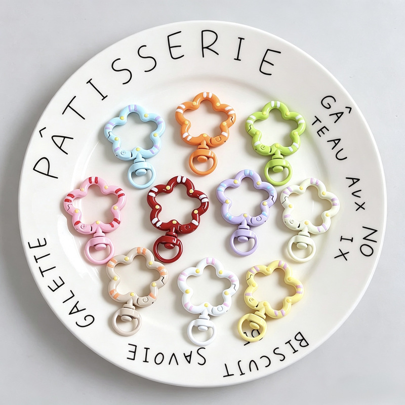 Painted Alloy Candy-Colored 360-Degree Rotating Five-Petal Flower Donut DIY Keychain Bag Charm Versatile and Unique