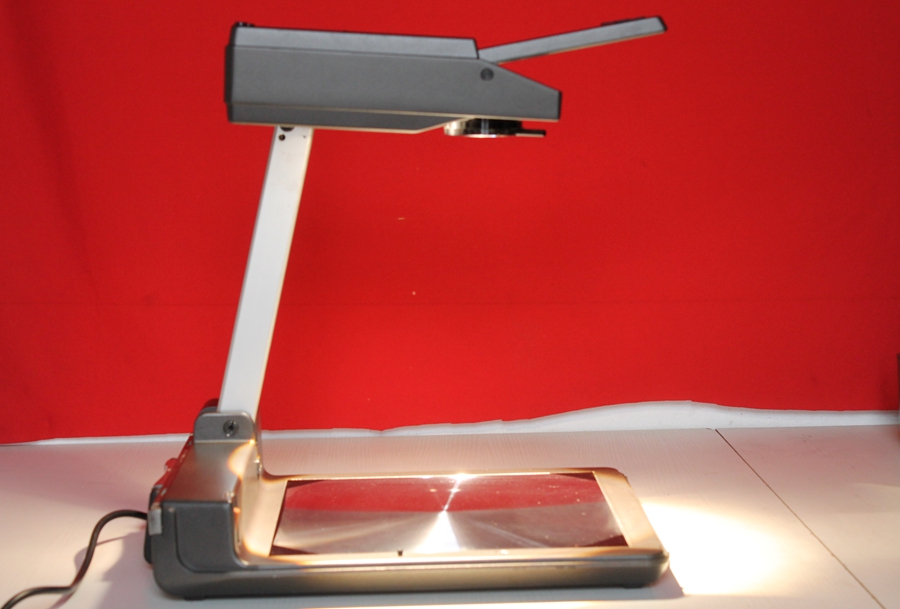 German-made A K portable transmission projector film transmission projector slide projector