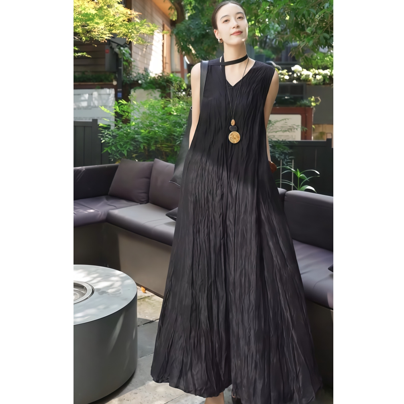 2026 Autumn New French Style Simple Slimming Elegant Long Black Pleated Textured Sleeveless Dress for Women 2026 Autumn New French Style Simple Slimming Elegant Long Black Pleated Textured Sleeveless Dress for Women