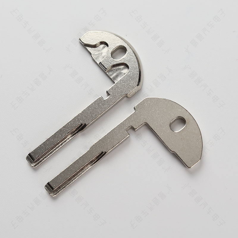 Suitable for G MerCedes-benz New S-Class Small Key MerCedes-benz GLS C S-Class New EmergenCy MeChaniCal Small Key