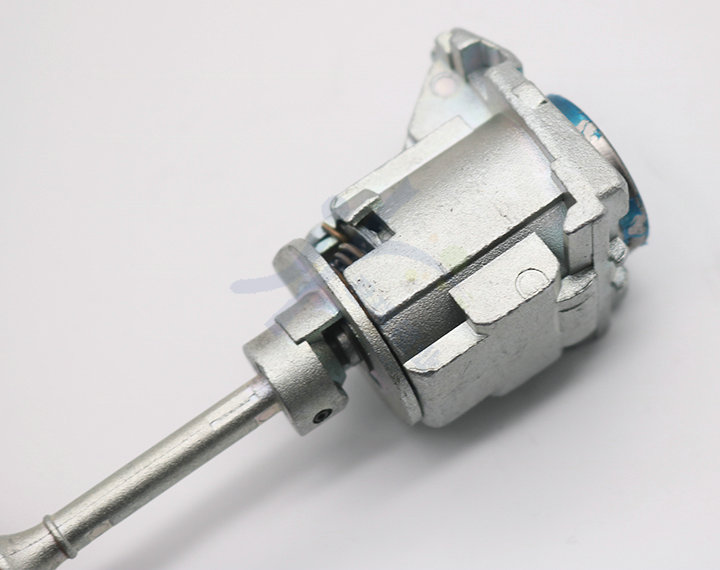 15 Camry left door lock new Camry central control driving door lock cylinder inner milling four-track lock cylinder