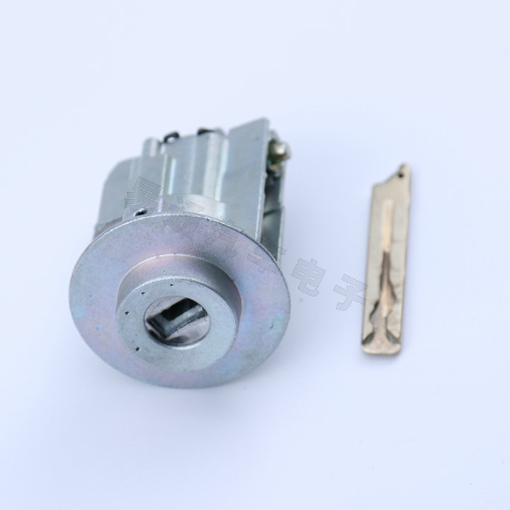 Suitable for Toyota 15 Camry Ignition Lock with 1 Key Head Camry Point Car Fire Lock Cylinder