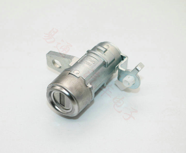 Beijing Hyundai Rena ignition lock cylinder left front door lock cylinder remote control car key Rena whole car lock cylinder assembly