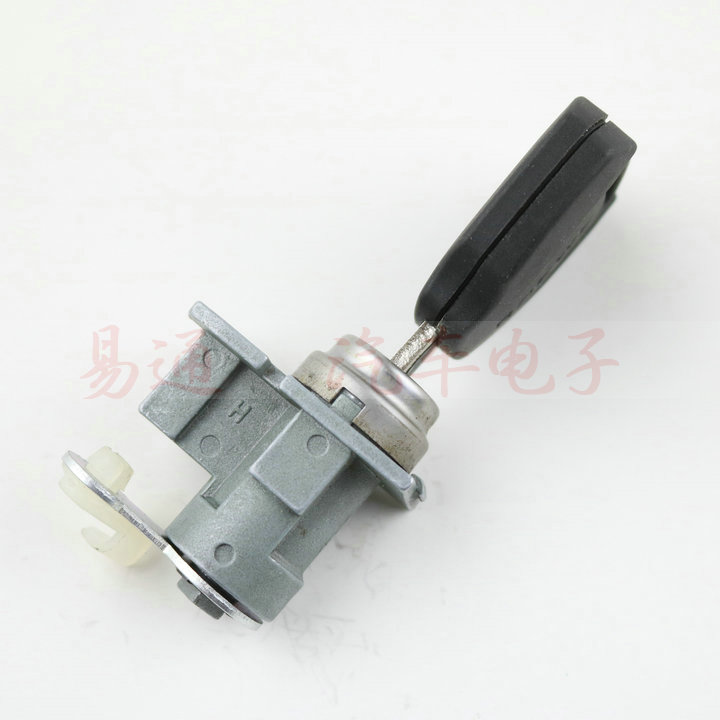 Suitable for Roewe 350 Left Front Door Lock Roewe Door Lock Central Control Door Car Lock 350 Door Lock Cylinder