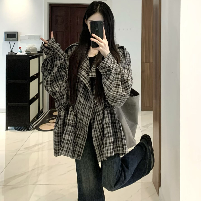 Korean Retro Plaid Workwear Jacket for Women, Autumn Design, Lazy Style, Loose and Versatile, Drawstring Mid-Length Trench Coat Korean Retro Plaid Workwear Jacket for Women, Autumn Design, Lazy Style, Loose and Versatile, Drawstring Mid-Length Trench Coat