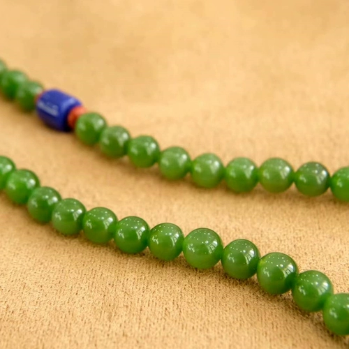 Солнечно-зеленая зеленая яшма из нефрита, кошачий глаз