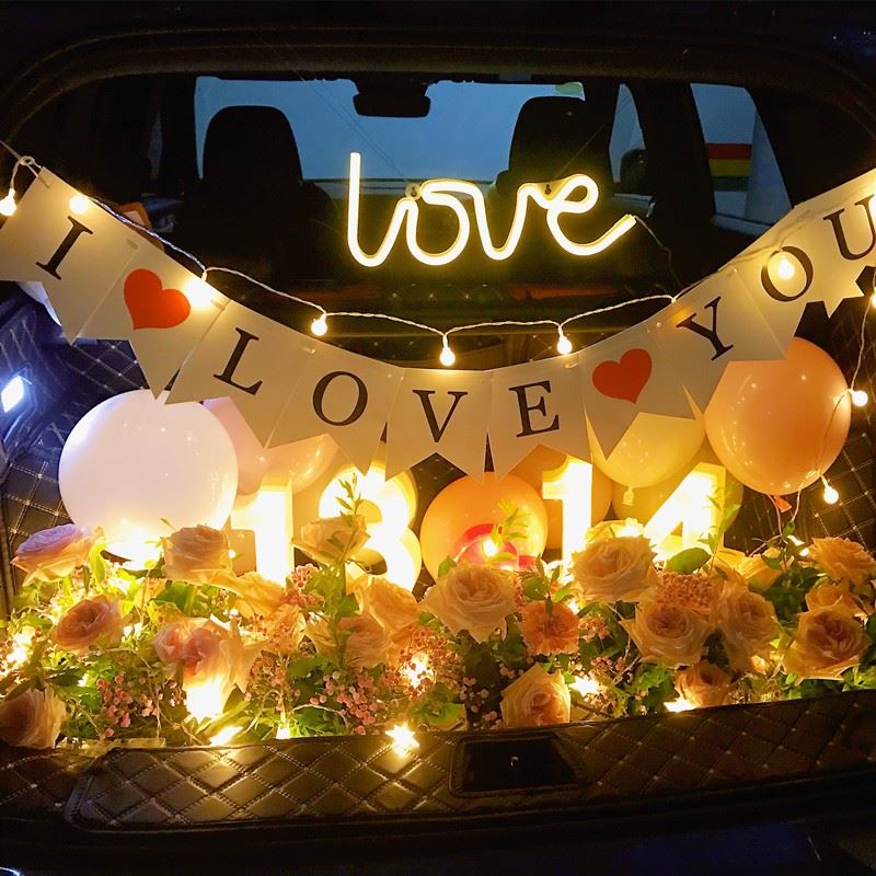 Trunk surprise arrangement car Tanabata confession birthday wife, boyfriend and girlfriend proposal romantic scene