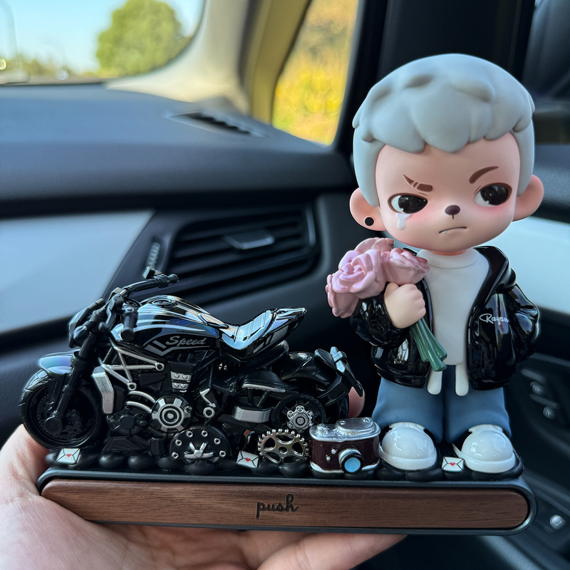 Rayan Three Generations of All Things Grow Temporary Parking Signs, High-End Boys' Moving License Signs, Car Central Control Ornaments Gifts