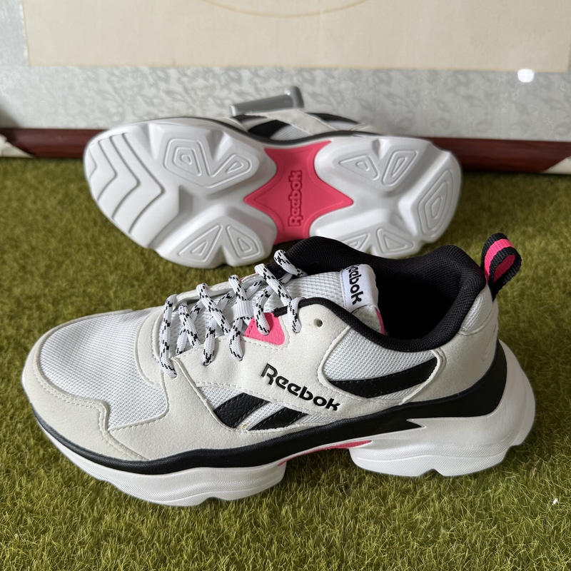 Reebok Dance Shoes for Men, Women, and Children, Sports Casual Low-Top Sneakers, Dance Shoes Dv8335