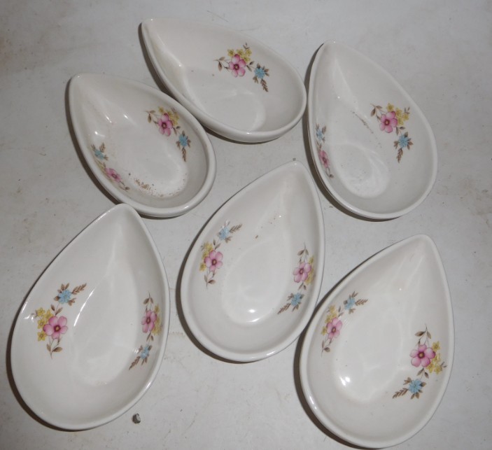 Nostalgic Collection A Set of Six Old Stocked Non-modern Retro Products from the 1980s