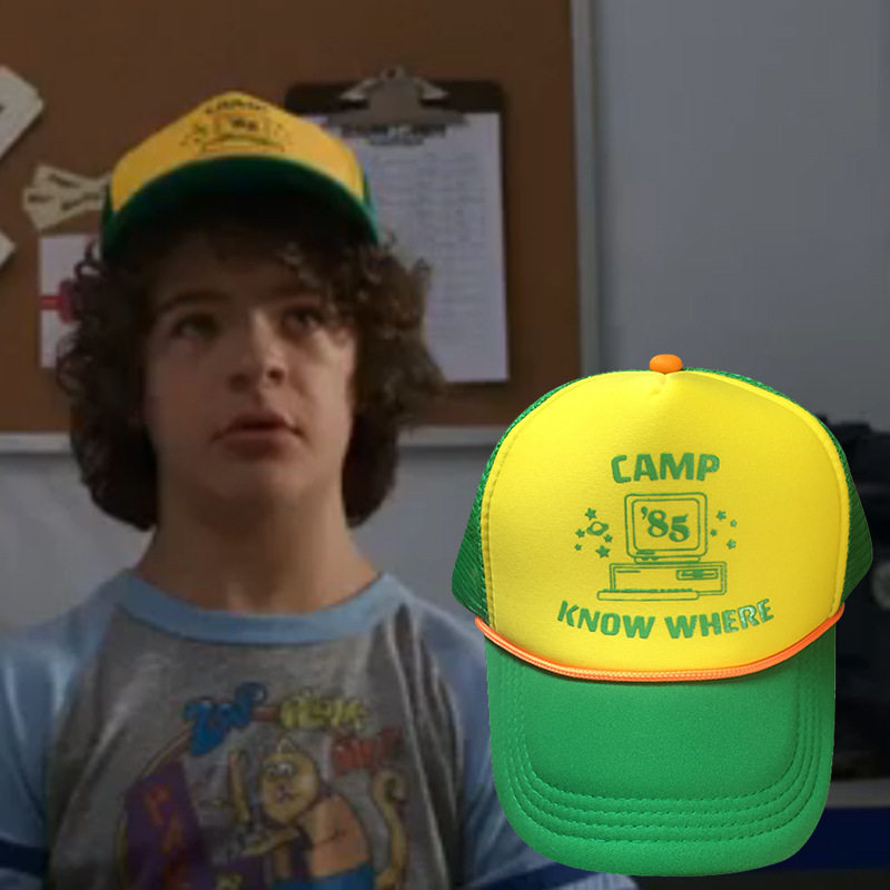 Stranger Things Season 3 Dustin with the same mesh hat Stranger Things peaked hat around Cos