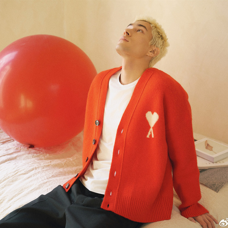 Mi Ka, Xiao Zhan, Celebrity-Inspired Large Heart Cardigan, Versatile Unisex Knitwear, Simple and Stylish Sweater