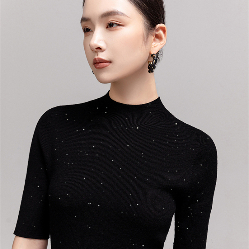 Light and Airy Half-High Collar Slim-Fit Galaxy Shirt with Sequins, Thin Half-Sleeve Wool Sequin Knit Top