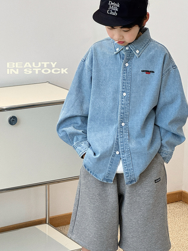 Korean-Style Boys' Denim Shirts 2026 Spring New Children's Denim Clothing for Older Kids and Teenagers Shirts and Jackets