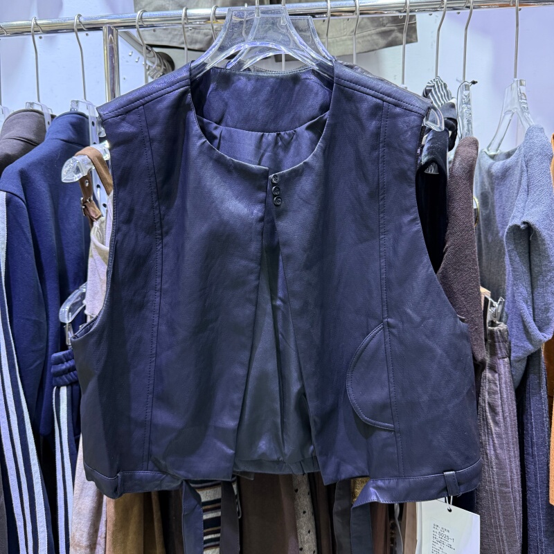 Hangzhishuo 5025-1 Genuine 2026 Autumn New Fashion Round Neck Loose Lazy Style Pu Leather Vest Jacket for Women Hangzhishuo 5025-1 Genuine 2026 Autumn New Fashion Round Neck Loose Lazy Style Pu Leather Vest Jacket for Women