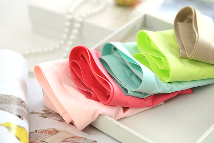 Slip jeunesse simple en soie Ice - Ref 642631 Image 27